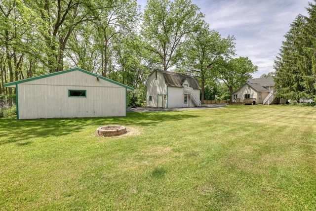 590 North AVENUE, Hartland, WI 53029