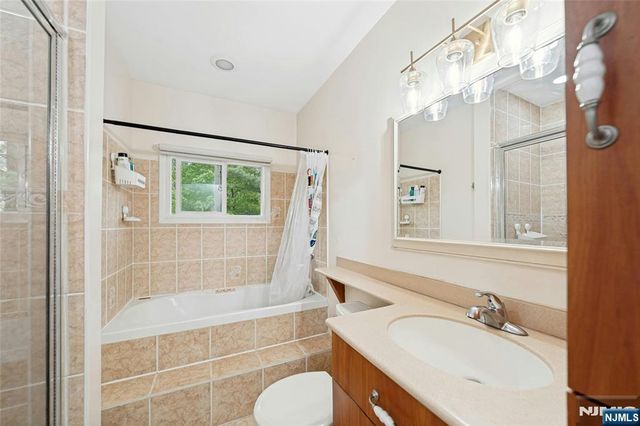 11 Meadow Street, Demarest, NJ 07627