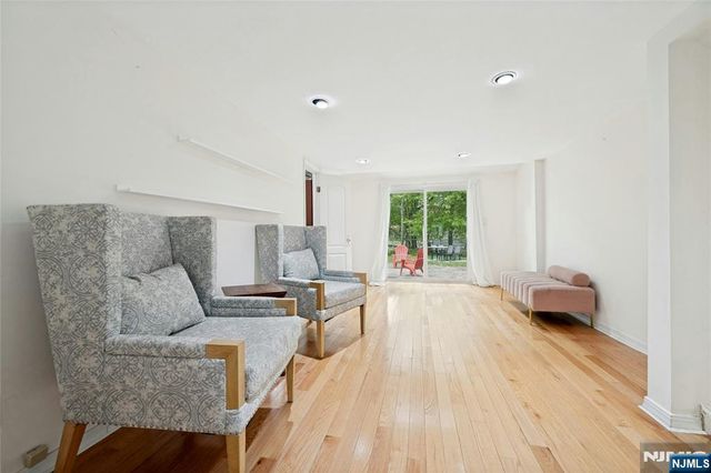 11 Meadow Street, Demarest, NJ 07627