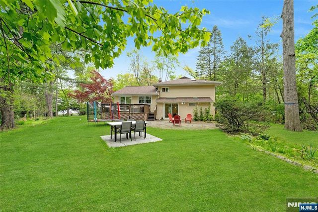 11 Meadow Street, Demarest, NJ 07627
