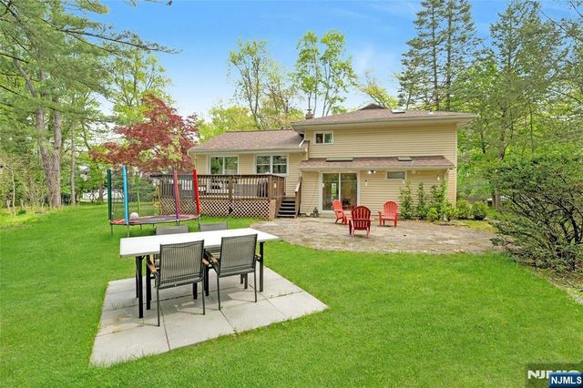11 Meadow Street, Demarest, NJ 07627