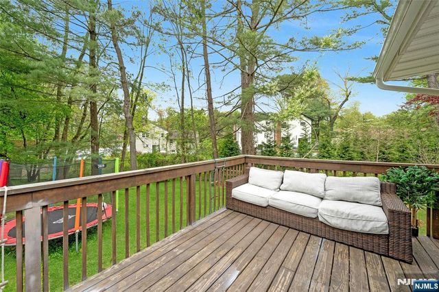 11 Meadow Street, Demarest, NJ 07627