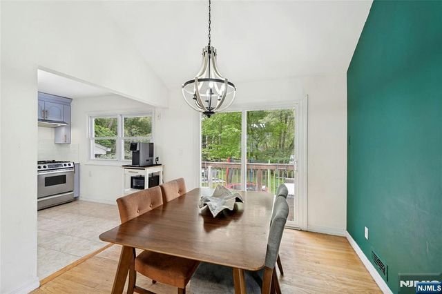 11 Meadow Street, Demarest, NJ 07627