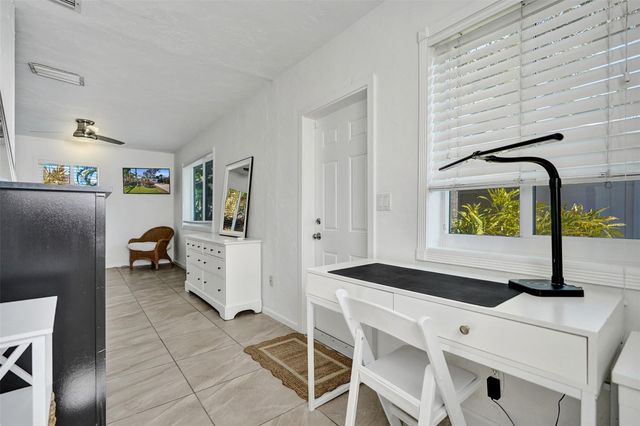 1528 NE 28th Drive, Wilton Manors, FL 33334