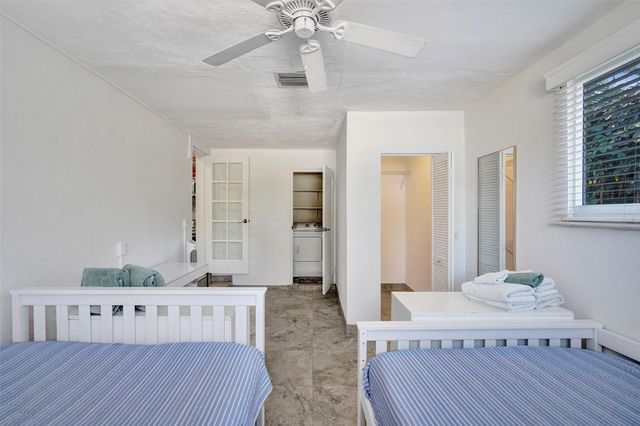 1528 NE 28th Drive, Wilton Manors, FL 33334