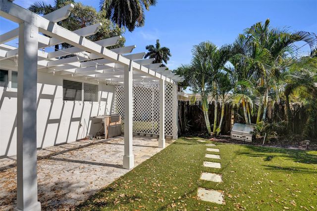 1528 NE 28th Drive, Wilton Manors, FL 33334
