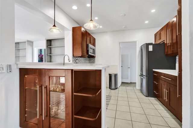 1528 NE 28th Drive, Wilton Manors, FL 33334