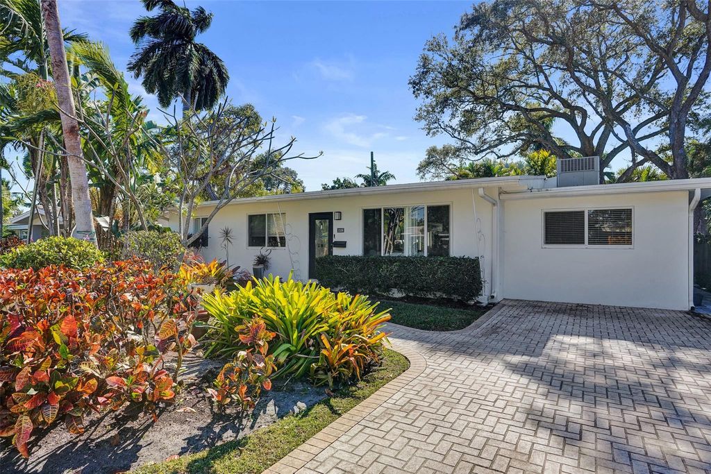 1528 NE 28th Drive, Wilton Manors, FL 33334