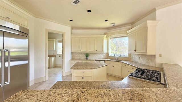 8103 Hideaway Lake Circle, Spring, TX 77389