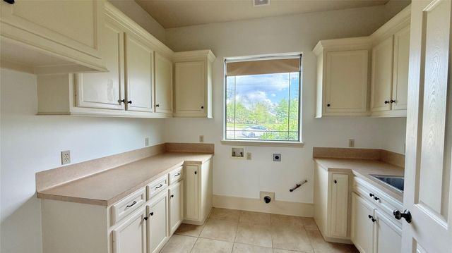 8103 Hideaway Lake Circle, Spring, TX 77389