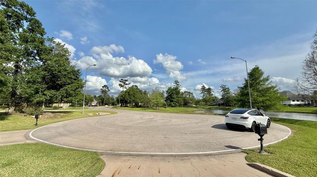 8103 Hideaway Lake Circle, Spring, TX 77389