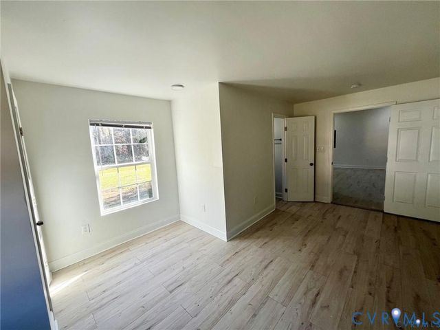 10351 Greenwood Rd, Glen Allen, VA 23060