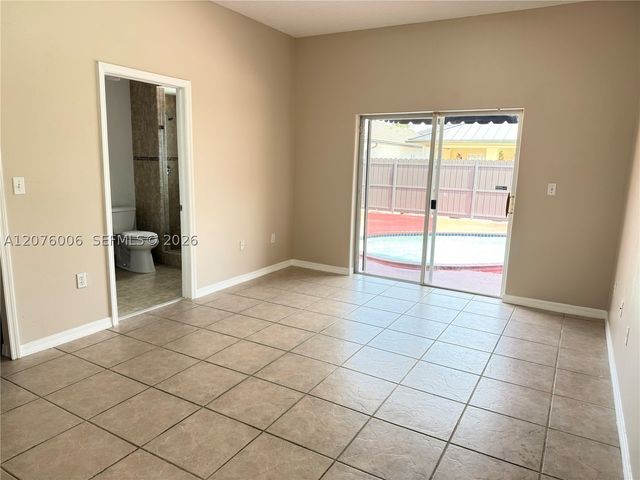 15957 SW 54th Ter, Miami, FL 33185