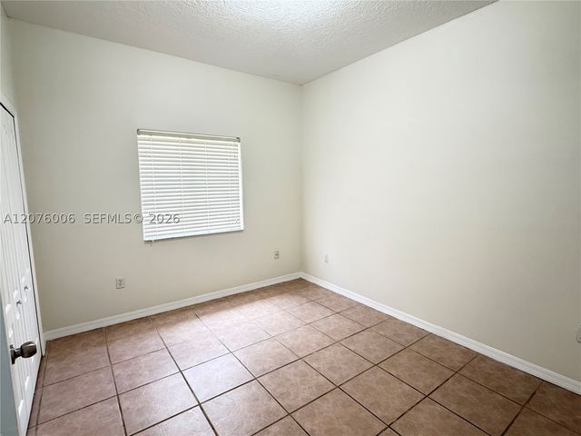 15957 SW 54th Ter, Miami, FL 33185