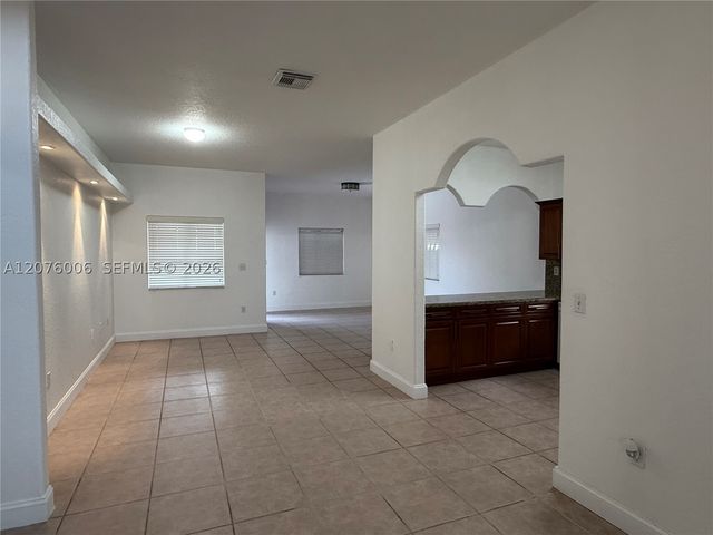 15957 SW 54th Ter, Miami, FL 33185