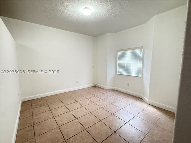 15957 SW 54th Ter, Miami, FL 33185
