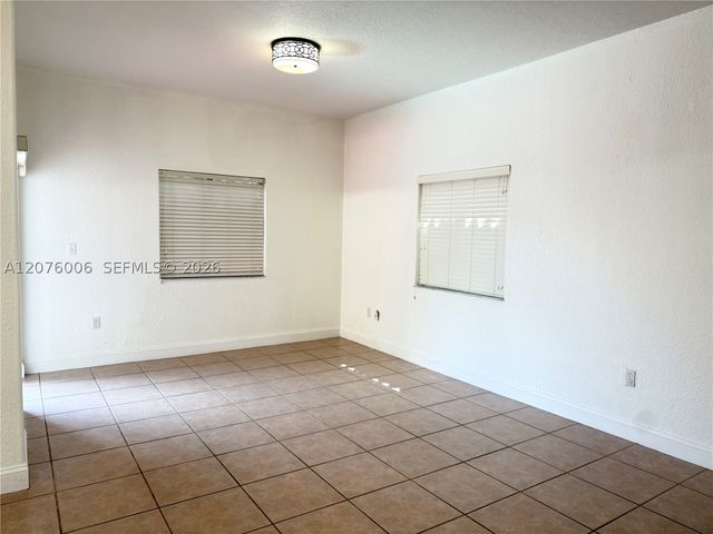 15957 SW 54th Ter, Miami, FL 33185