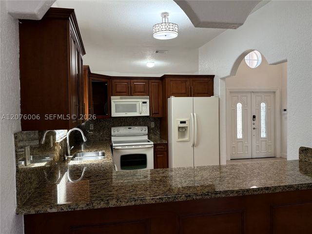 15957 SW 54th Ter, Miami, FL 33185