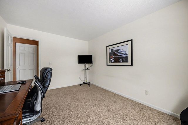 6941 Lucia Drive, Burlington, KY 41005