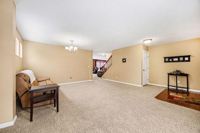 6941 Lucia Drive, Burlington, KY 41005