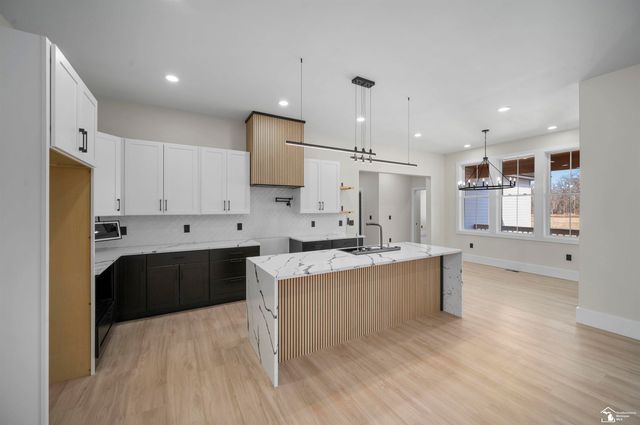 2706 S Custer Road, Monroe Twp, MI 48161