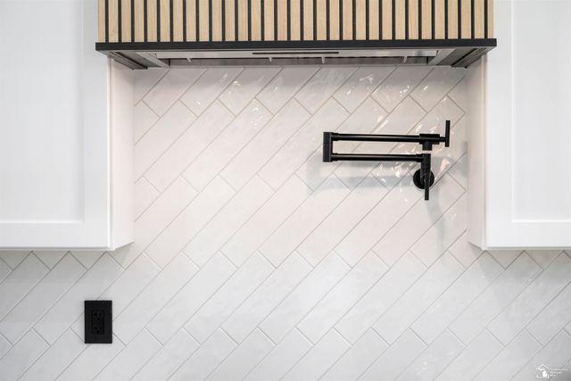 2706 S Custer Road, Monroe Twp, MI 48161