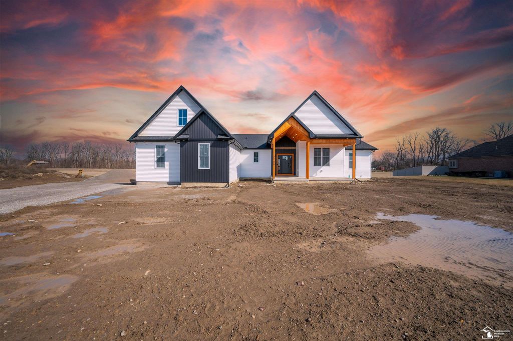 2706 S Custer Road, Monroe Twp, MI 48161