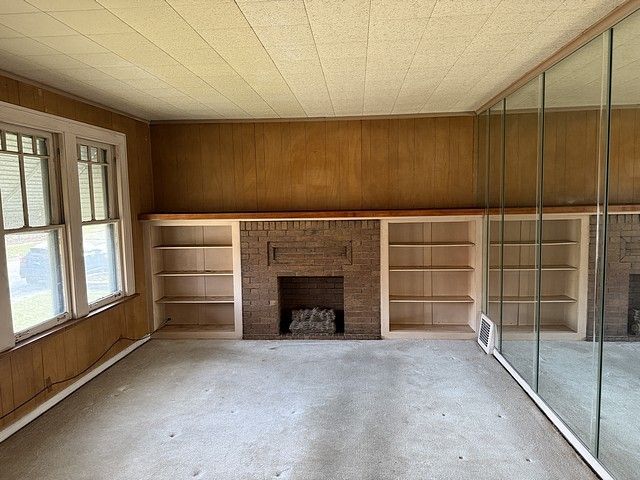 317 W 103rd Place, Chicago, IL 60628