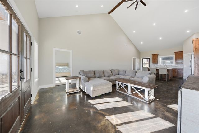 4797 FM 979 E, Franklin, TX 77856