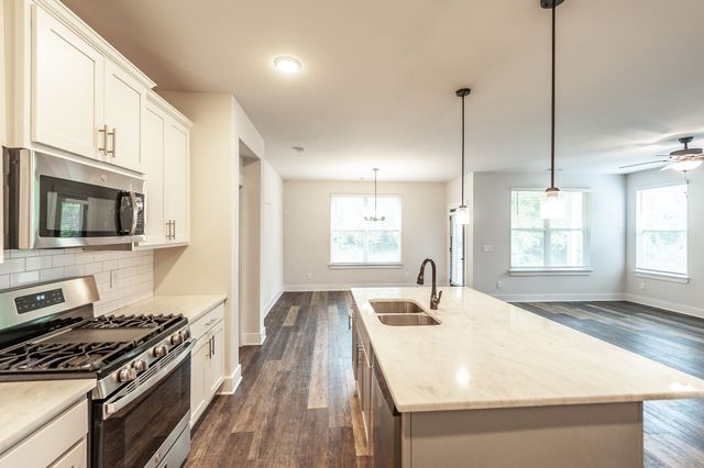 224 Griffin Ln, Gallatin, TN 37066
