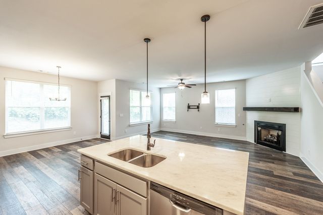 224 Griffin Ln, Gallatin, TN 37066