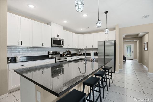 39 Milbark Drive, Homosassa, FL 34446