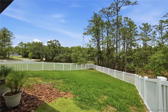 39 Milbark Drive, Homosassa, FL 34446