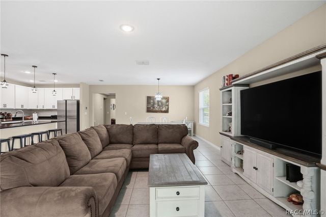 39 Milbark Drive, Homosassa, FL 34446