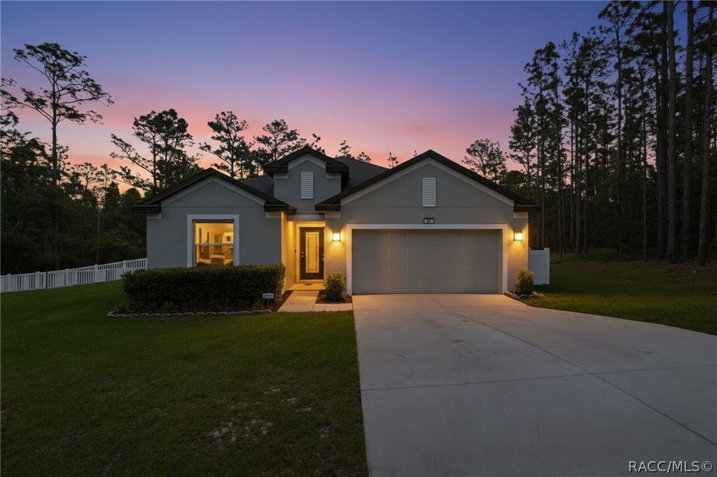 39 Milbark Drive, Homosassa, FL 34446