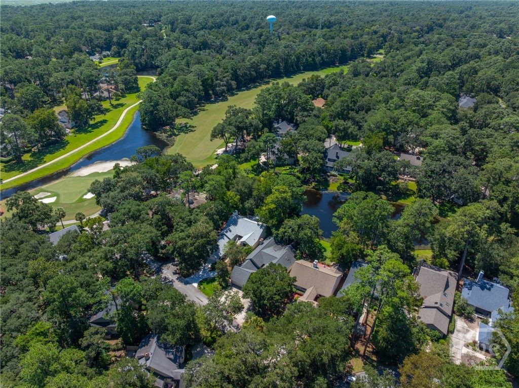 Image 30 of property listing at 1 Schroeder Court Court, Savannah, GA 31411