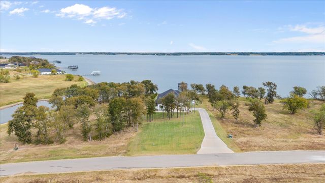 121 Diamond Point, Corsicana, TX 75109