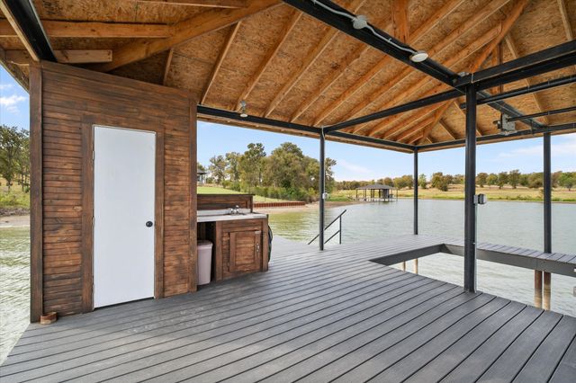 121 Diamond Point, Corsicana, TX 75109