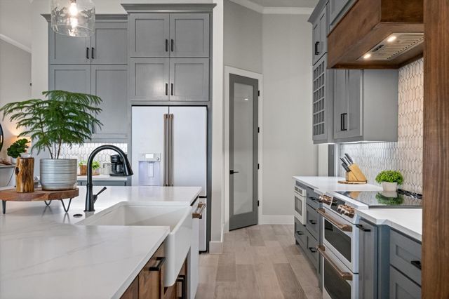 121 Diamond Point, Corsicana, TX 75109