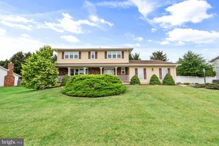 14 BAGGALEY RD, Hamilton, NJ 08690