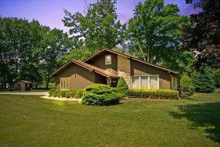 1075 E Murray LANE, Hubertus, WI 53033