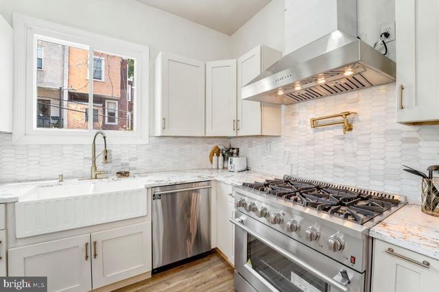 80 W SHARPNACK ST, Philadelphia, PA 19119