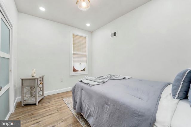 80 W SHARPNACK ST, Philadelphia, PA 19119
