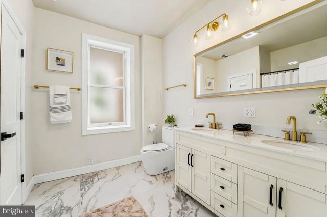 80 W SHARPNACK ST, Philadelphia, PA 19119