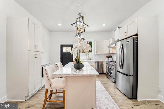 80 W SHARPNACK ST, Philadelphia, PA 19119