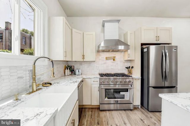 80 W SHARPNACK ST, Philadelphia, PA 19119