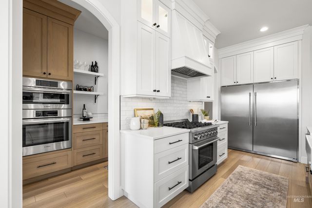 976 N Morehouse Ave, Eagle, ID 83616