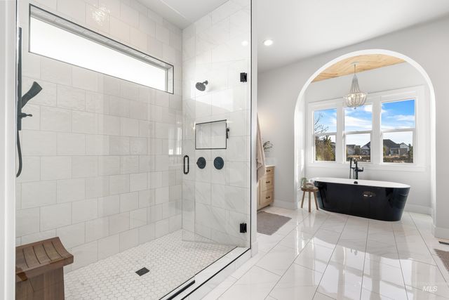 976 N Morehouse Ave, Eagle, ID 83616