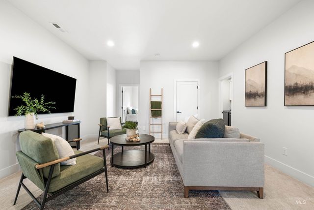 976 N Morehouse Ave, Eagle, ID 83616