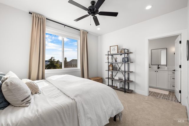 976 N Morehouse Ave, Eagle, ID 83616